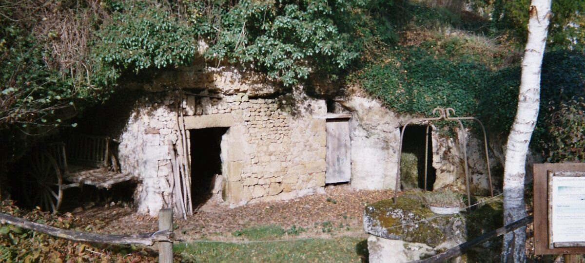 Le village troglodyte des Goupillères